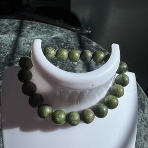 Green Natural Stone Beaded Bracelet - Elegant Women’s Jewelry